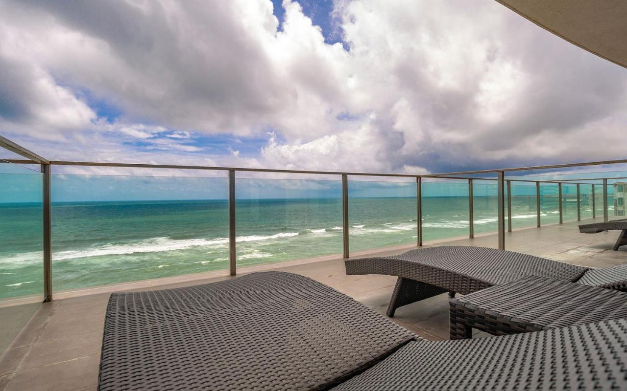 Quarto Signature Plus com 2 Camas de Solteiro, Vista do Mar, Passeio pela Cidade de Cortesia e Acesso ao Beach Lounge