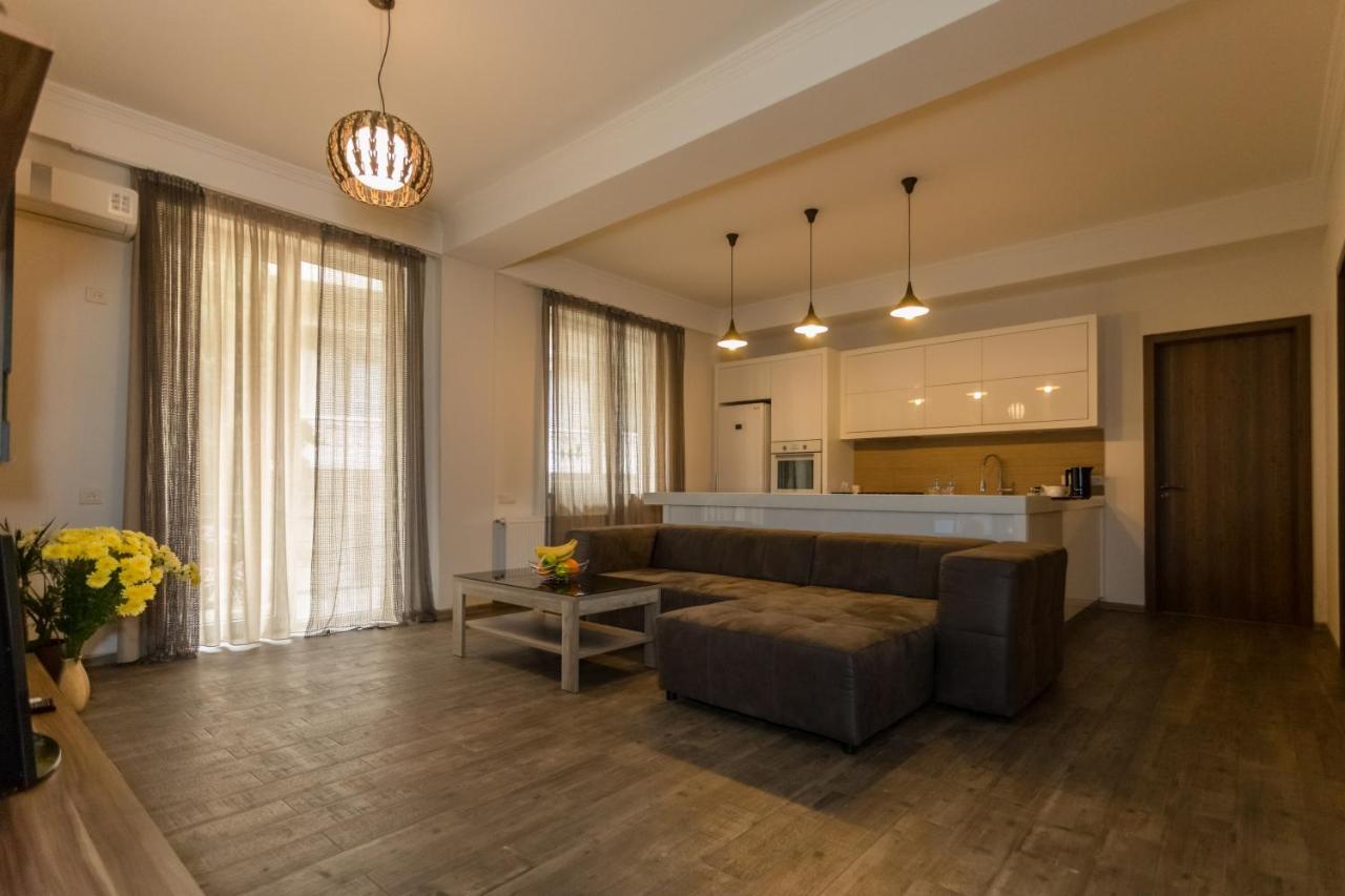 Habitat Twin • Free Beach & Outlet Mall Shuttle • 10% Off Dining • Ideal Getaway!,737748079:JPEG