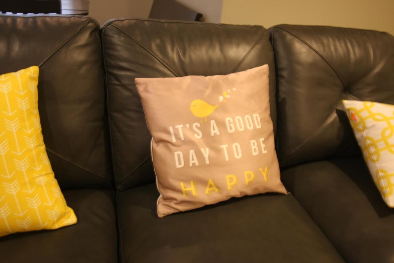 Two-Bedroom Suite with Spa Bath- Cedar Log,738736765:JPEG