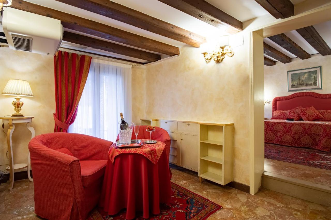 Suite com Vista Canal