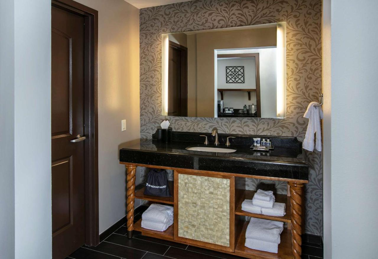 Suite Lit King-Size Parloir