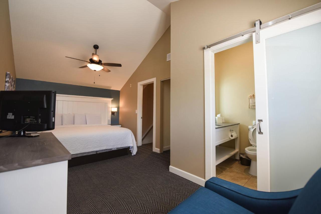 Suite Lit King-Size - Accessible aux Personnes à Mobilité Réduite - Non-Fumeurs