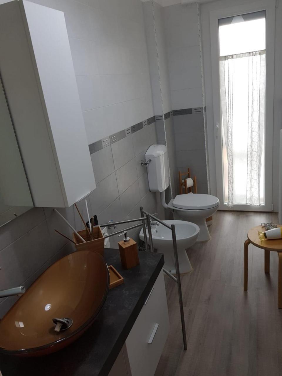 Tweepersoonskamer met een Eigen Externe Badkamer