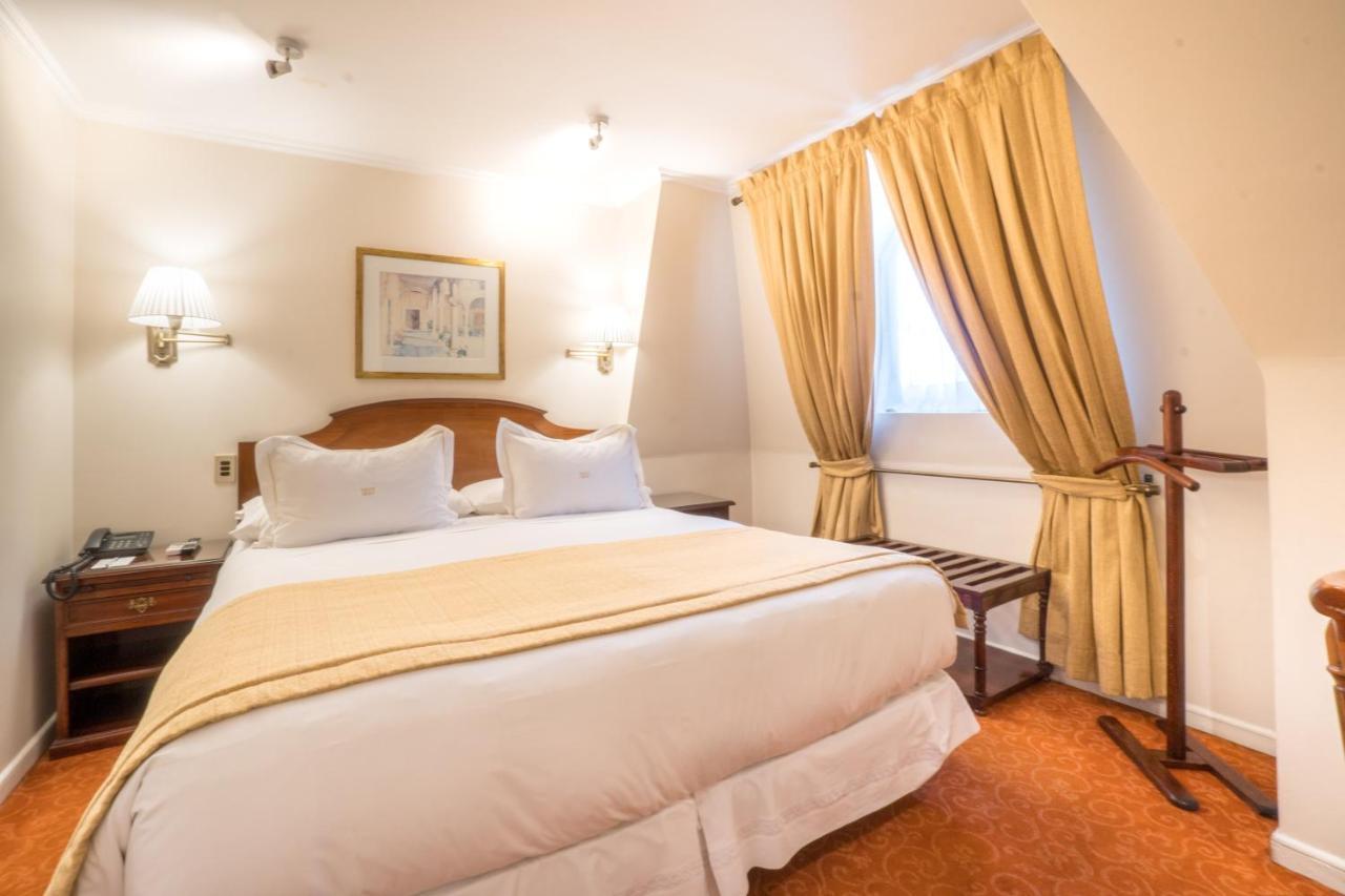 Quarto Duplo Standard