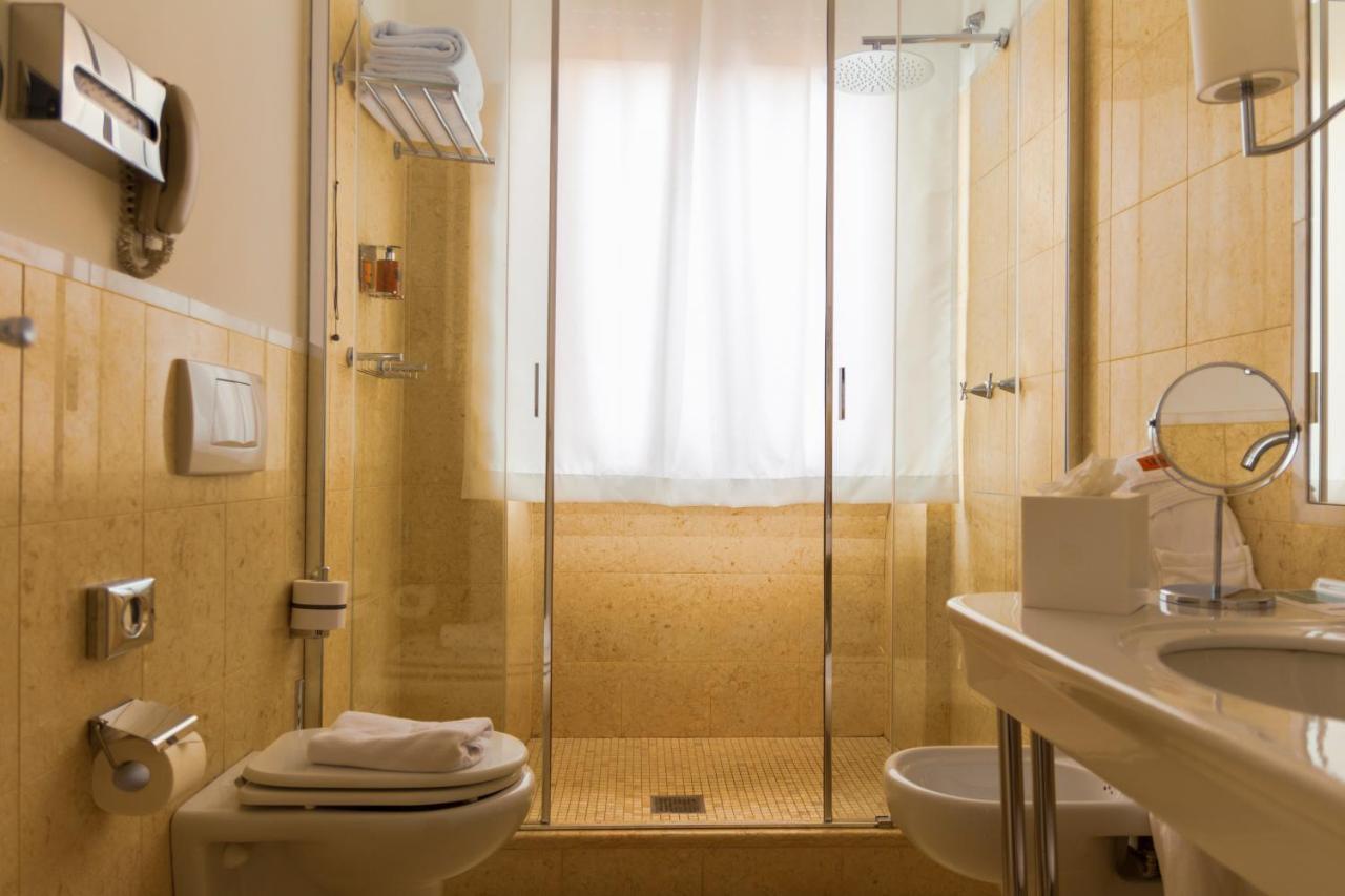 Quarto Deluxe Plus com Cama de Casal ou 2 de Solteiro