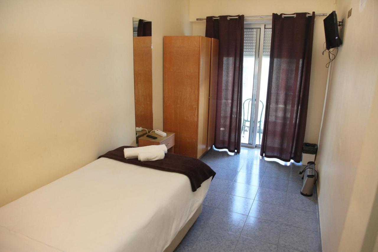 Standard Single Room,345368335:JPEG