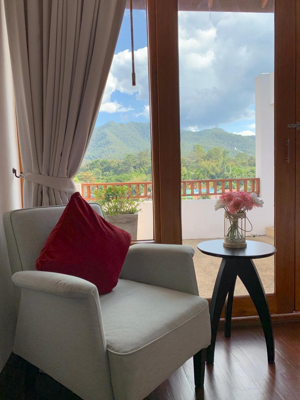 Suite mit Kingsize-Bett und Balkon