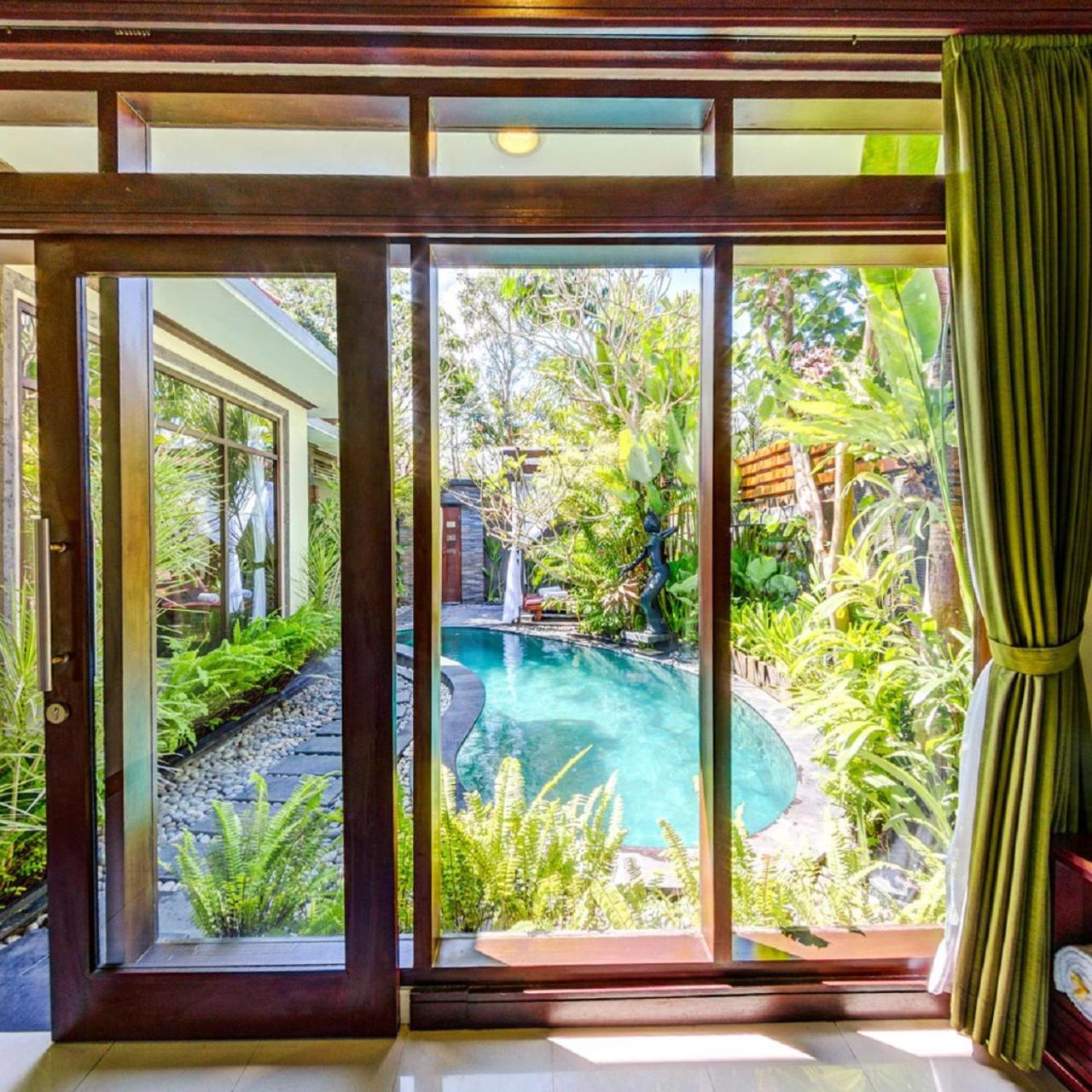 Villa con 2 dormitorios y piscina privada