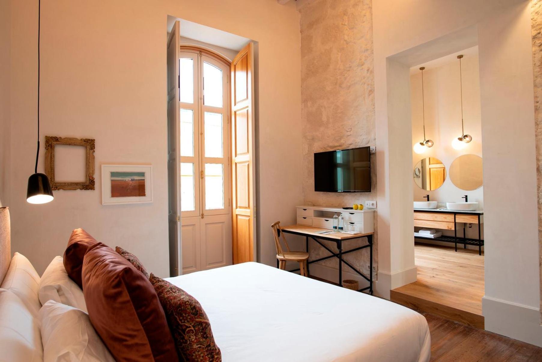 Premium Double Room,1214555143:JPEG