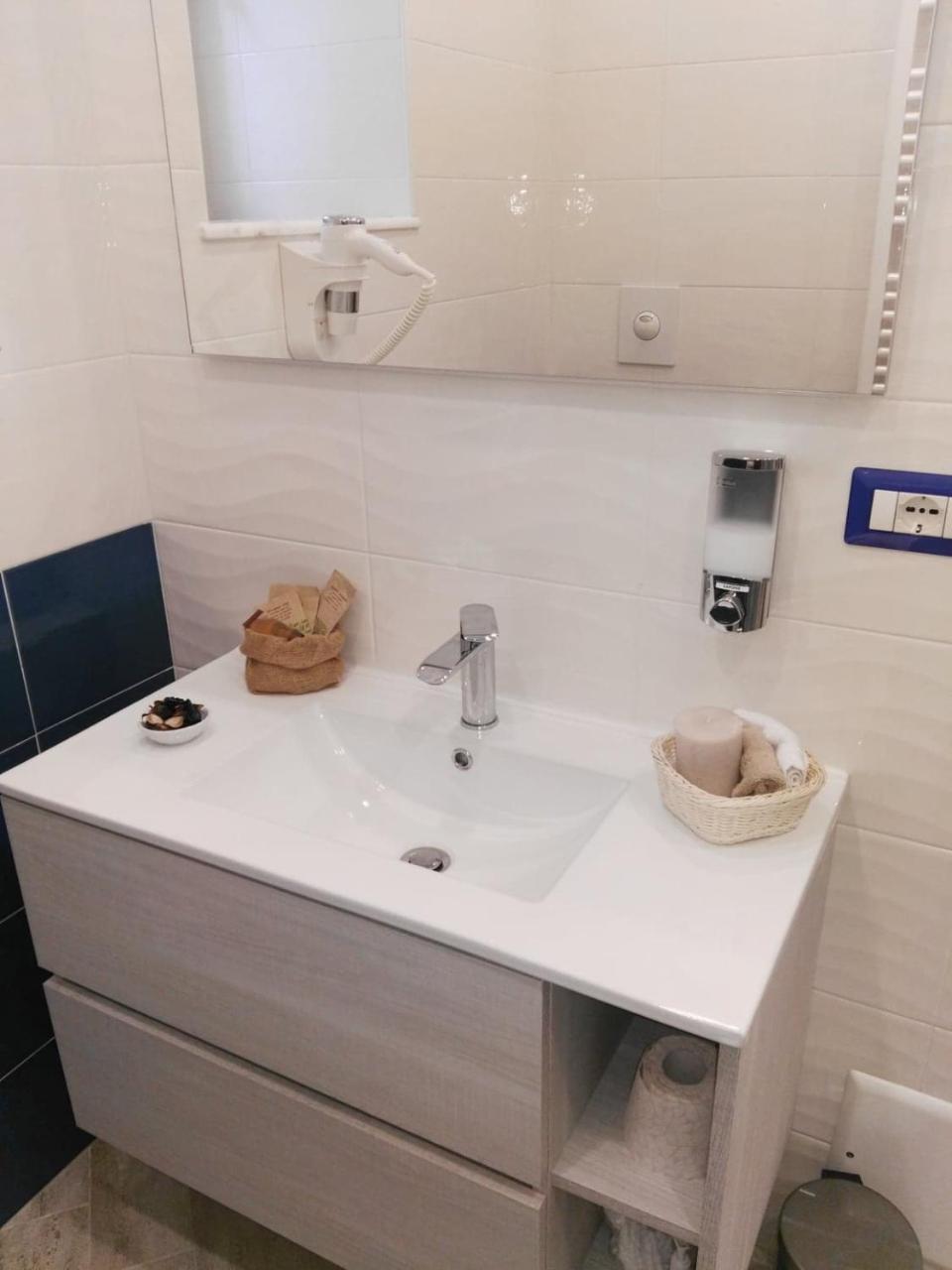 Camera Quadrupla con Bagno Privato