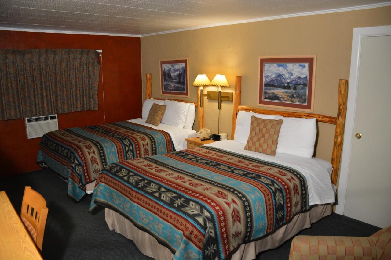 Queen Room Two Queen Beds,758269216:JPEG