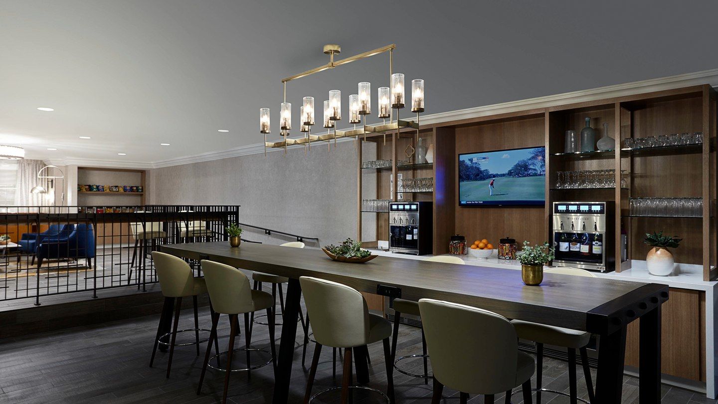 Doppelzimmer mit 2 Doppelbetten - Zugang zur Club Lounge