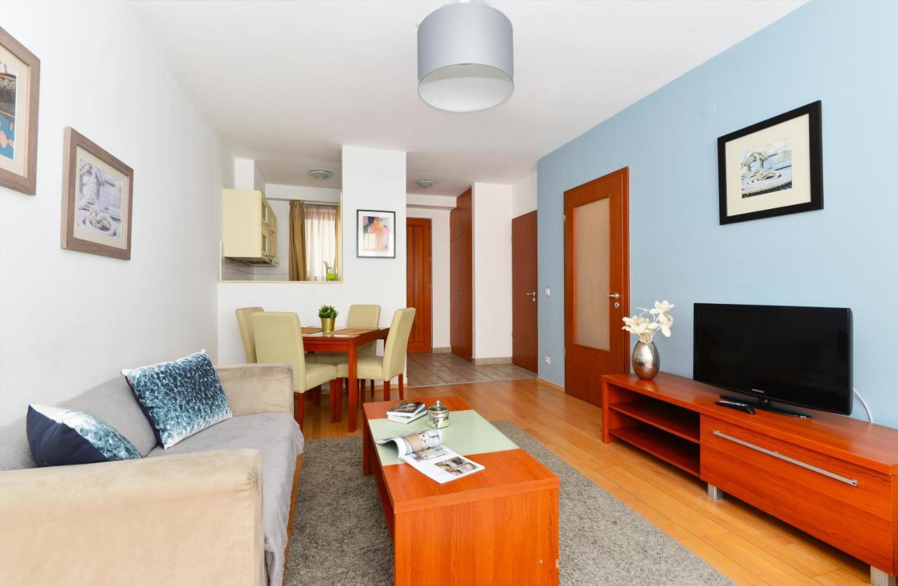 Superior Apartment,1216402399:JPEG