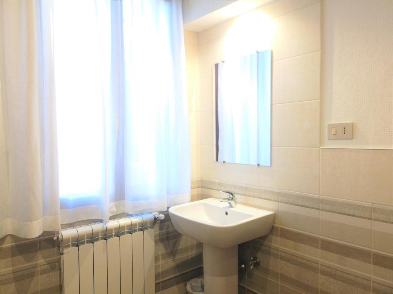 Habitación Doble con baño compartido