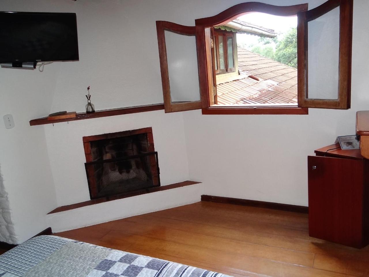Suíte Standard com Cama de Casal sem Lareira
