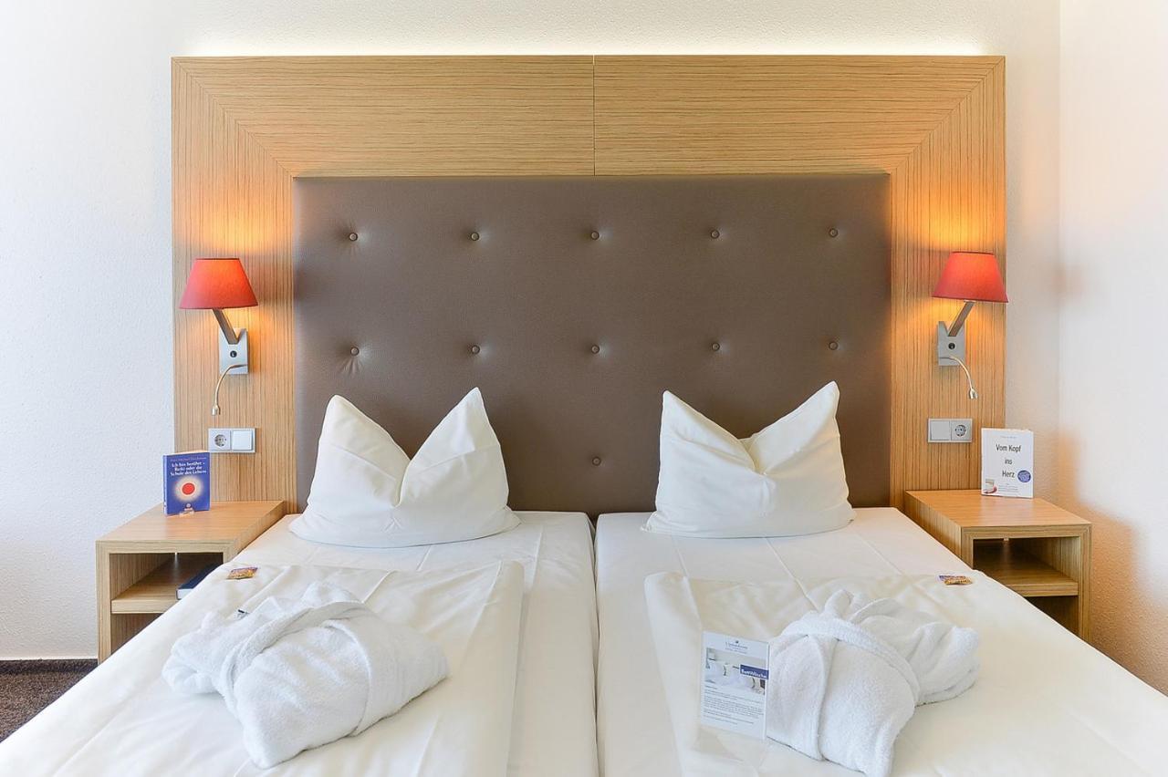 Doppelzimmer mit seitlichem Meerblick