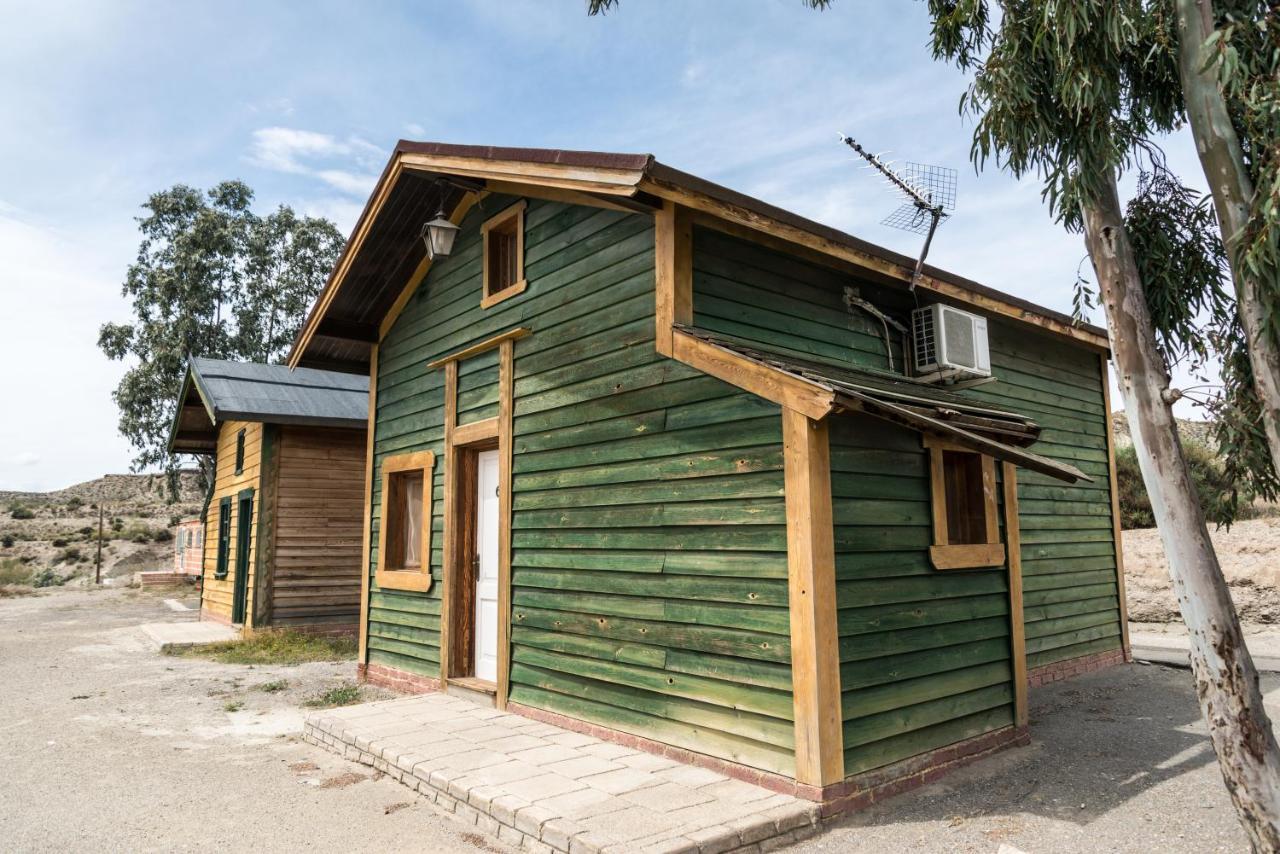 Bungalow Deluxe