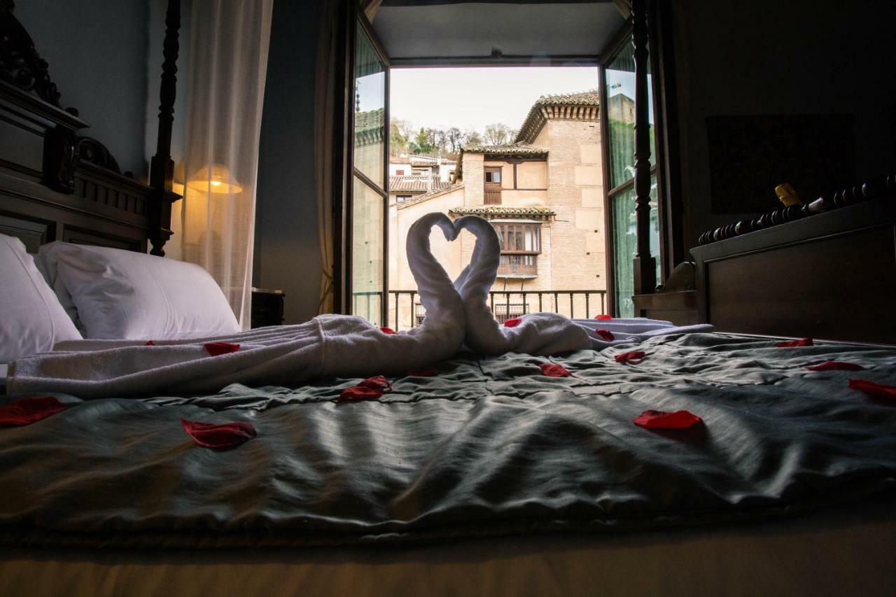 Junior Suite with Alhambra Views