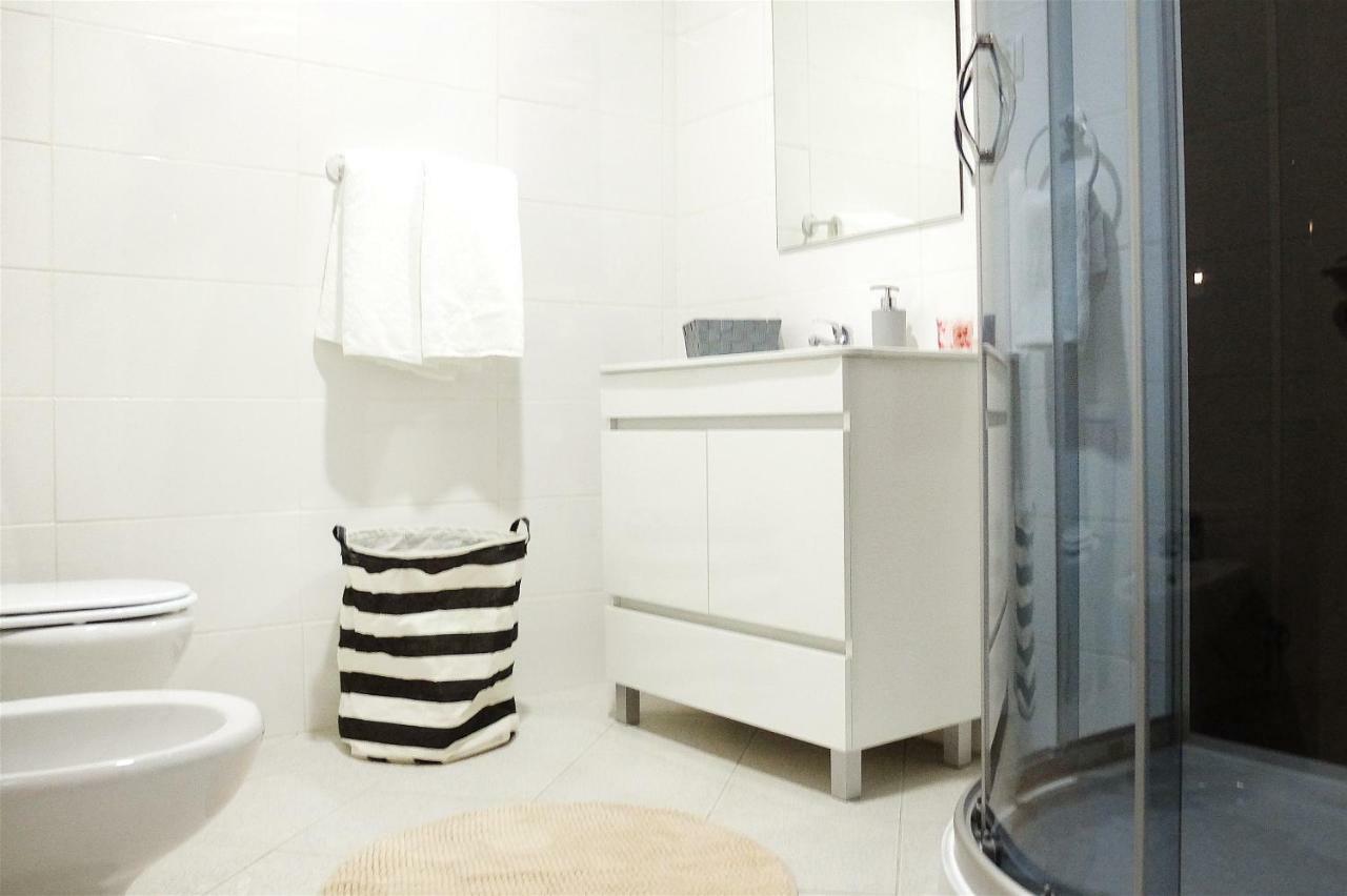 Double Room Private External Bathroom,781068240:JPEG