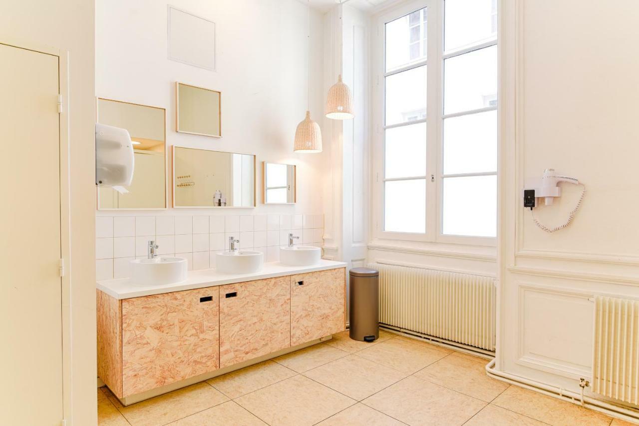 Chambre Double avec Salle de Bains Commune