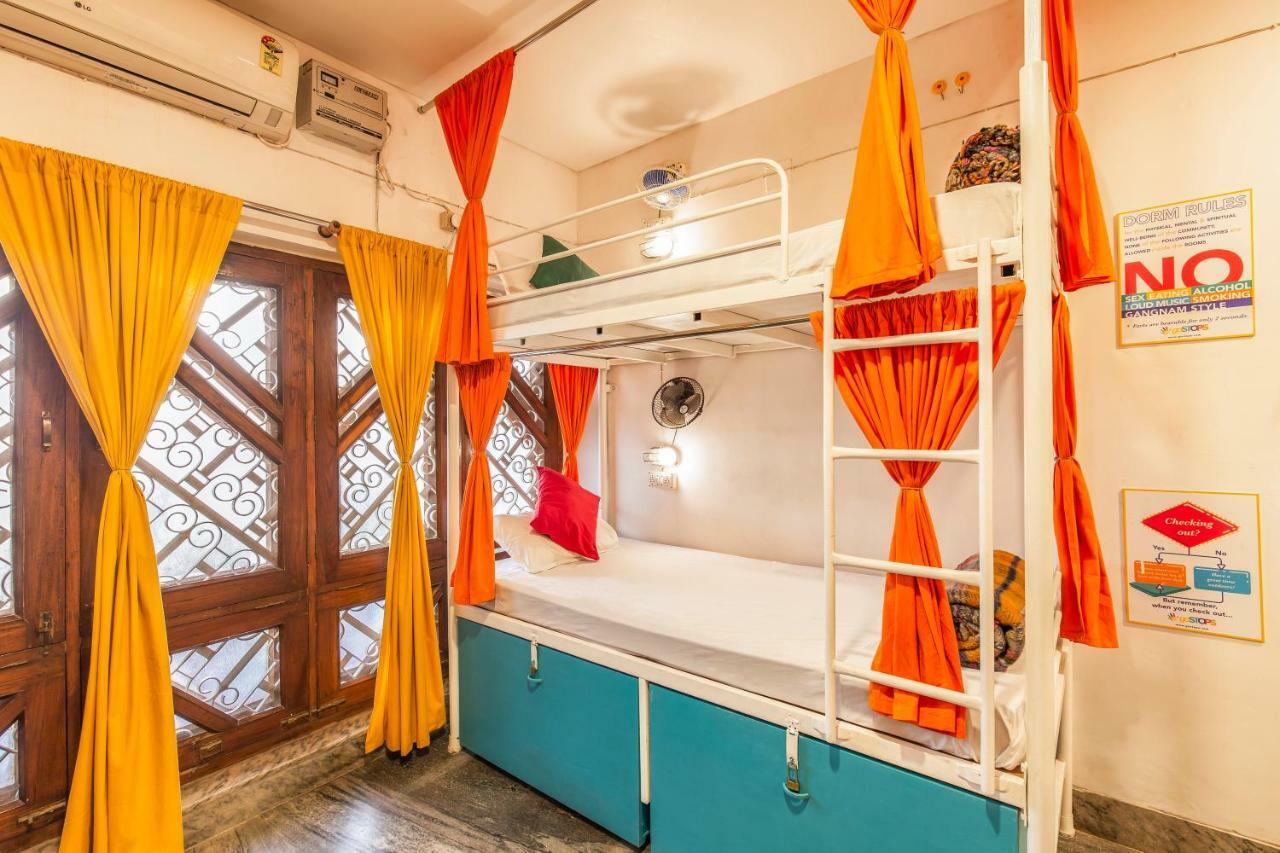 Bed in 8 Bed Mixed AC Dormitory Room with Ensuite Bathroom