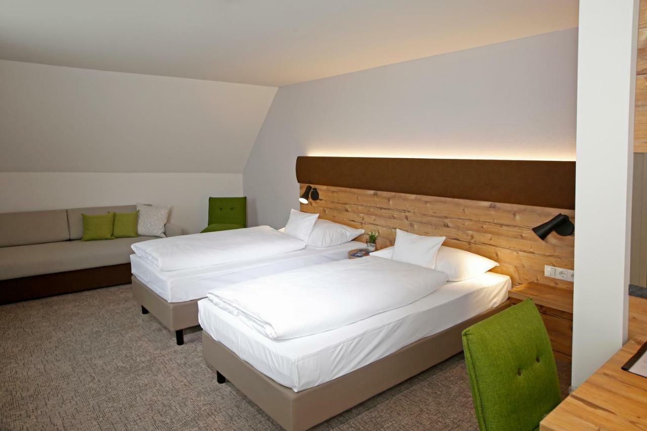 Double or Twin Room,1194155086:JPEG