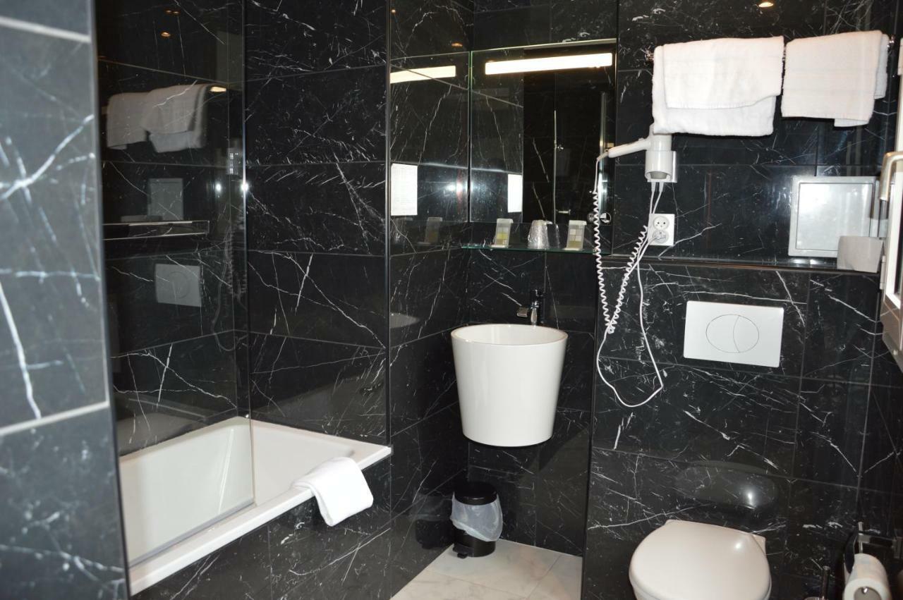 Chambre Double – Vue sur Cour