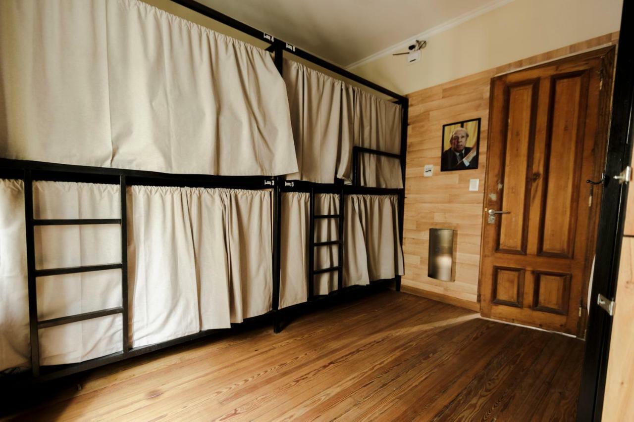 Cama em Dormitório Feminino com 6 Camas