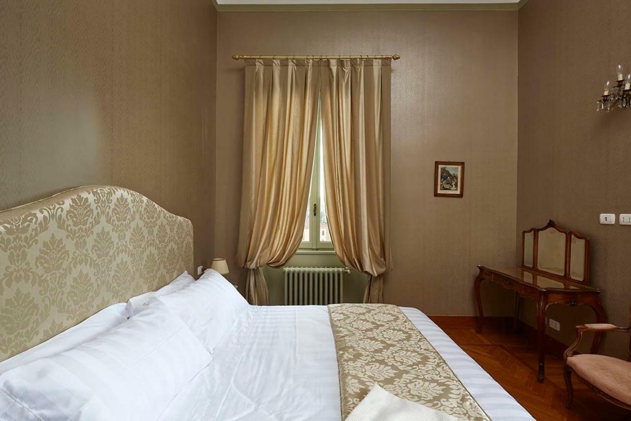 Suite King con Vista Piscina