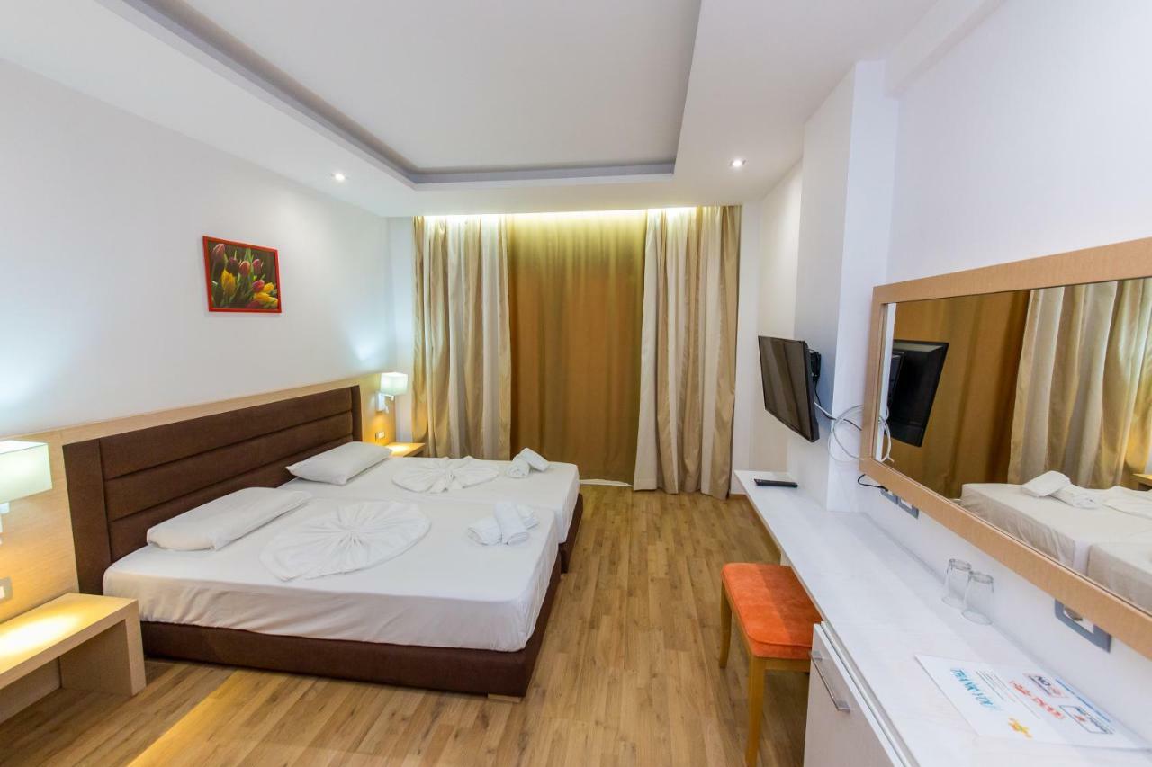 Tweepersoonskamer met 1 of 2 Bedden en Balkon
