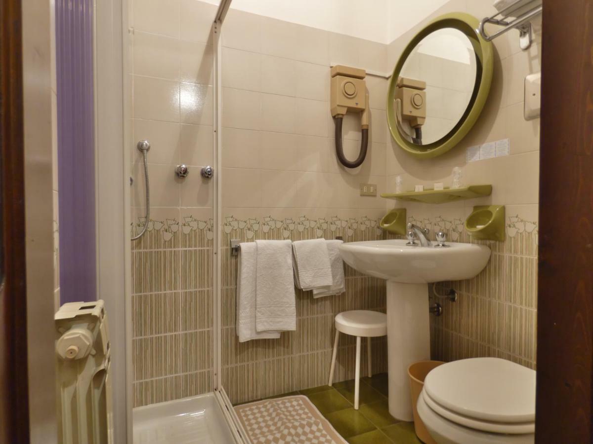 Habitación Doble pequeña con balcón