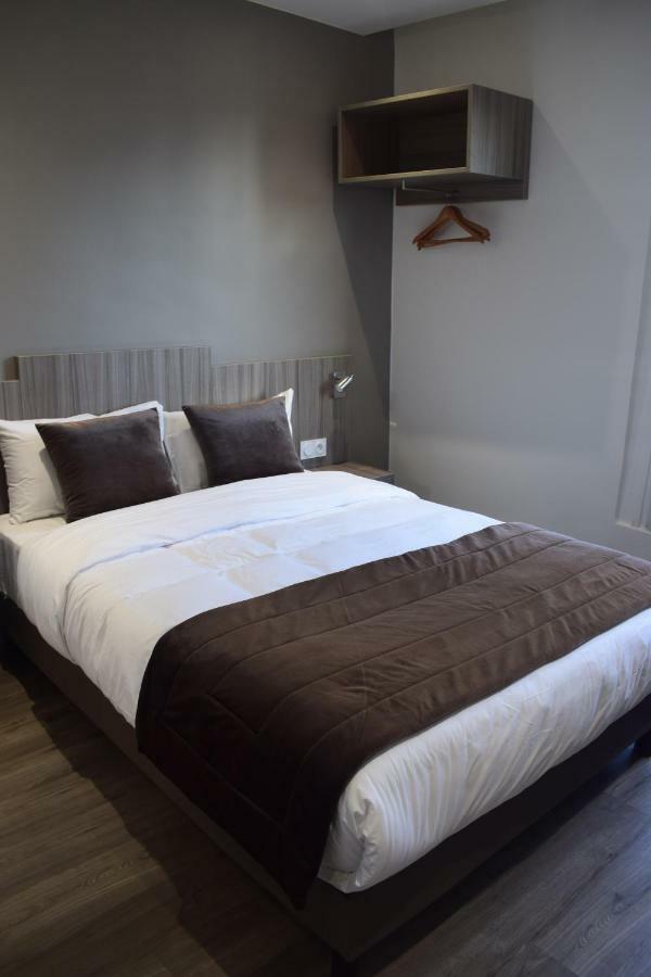 Quarto Duplo Standard