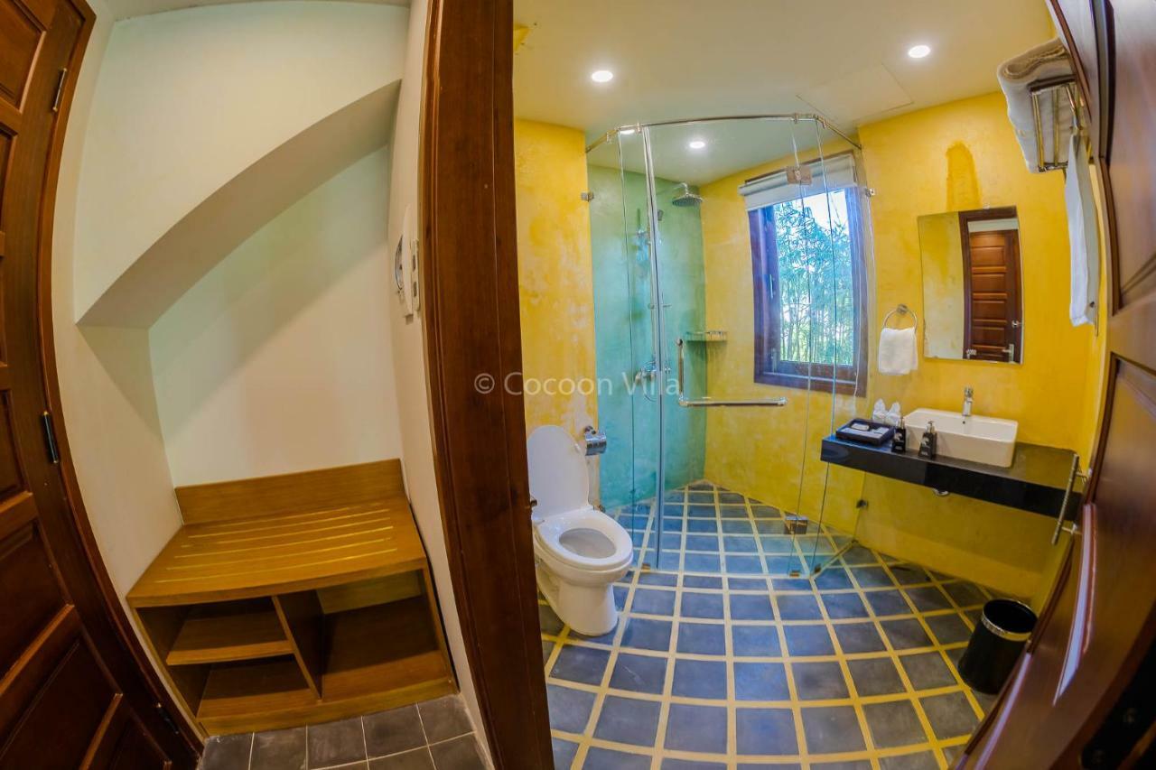 Deluxe Double or Twin Room with Pool View