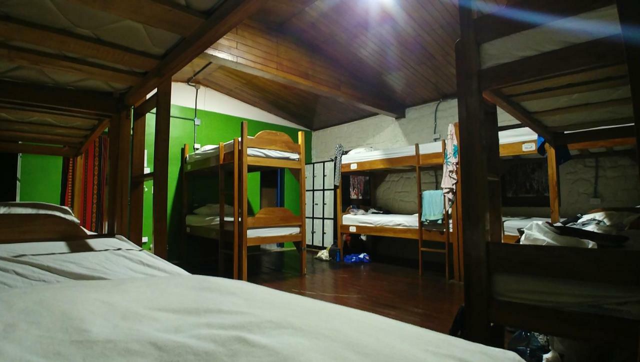 Litera en habitación compartida mixta