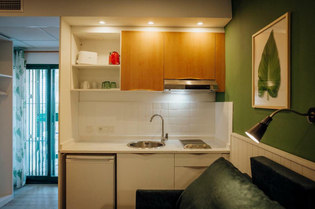 Estudio con balcón (2 adultos)