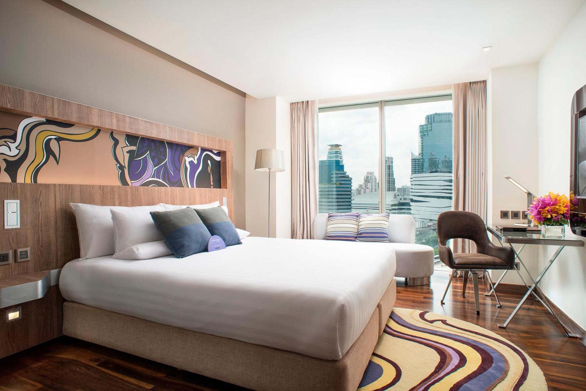 Superior Zimmer mit Kingsize-Bett und Stadtblick