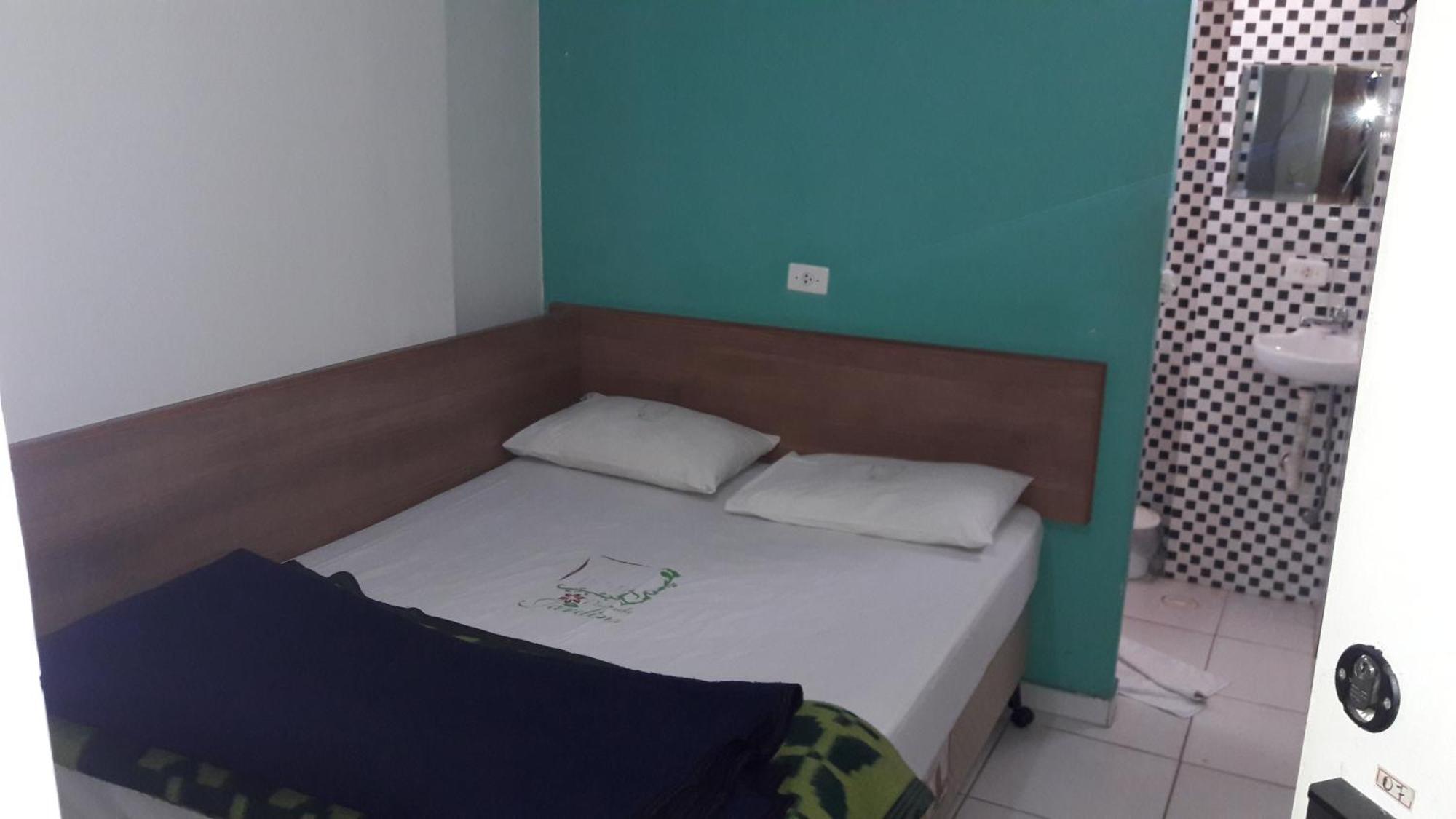 Standard Suite,825971267:JPEG