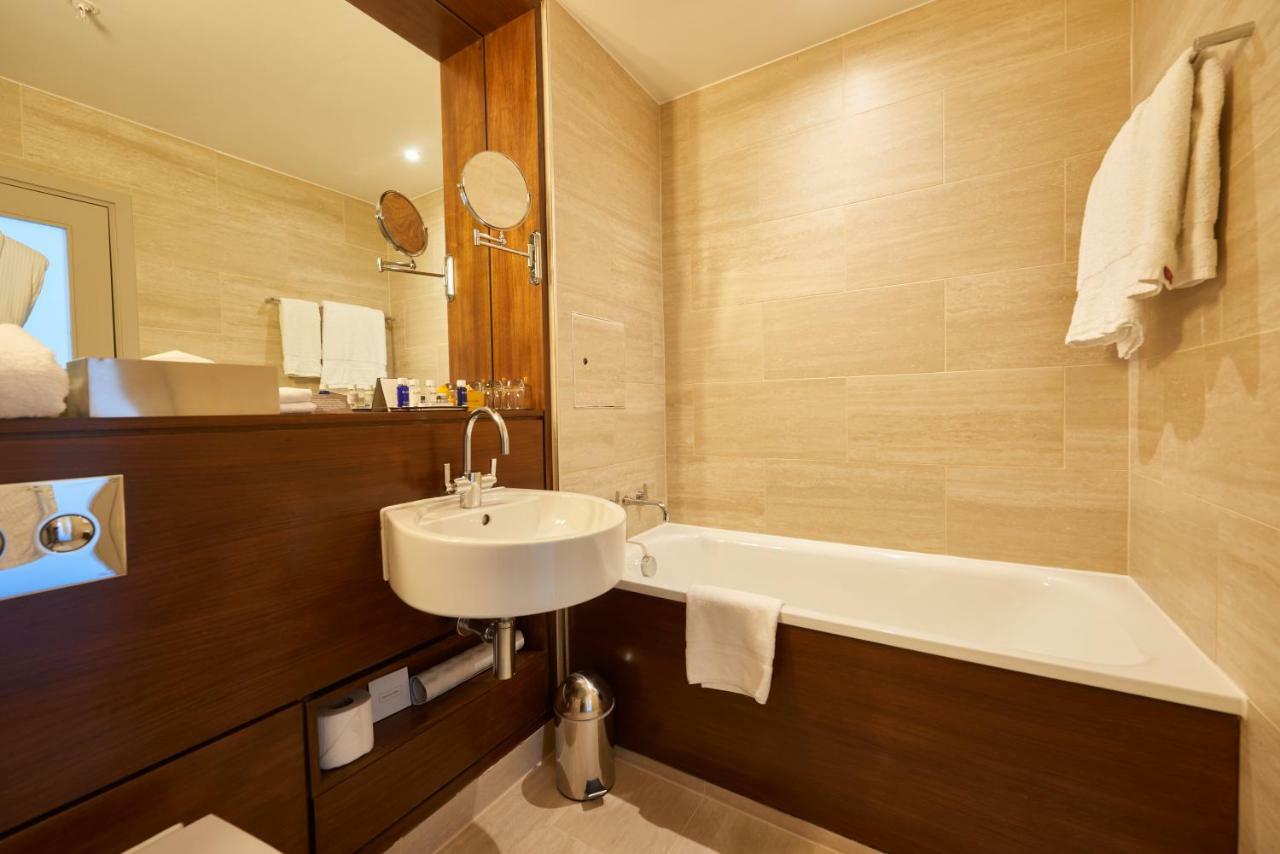Superior King or Twin Room,1417425048:JPEG