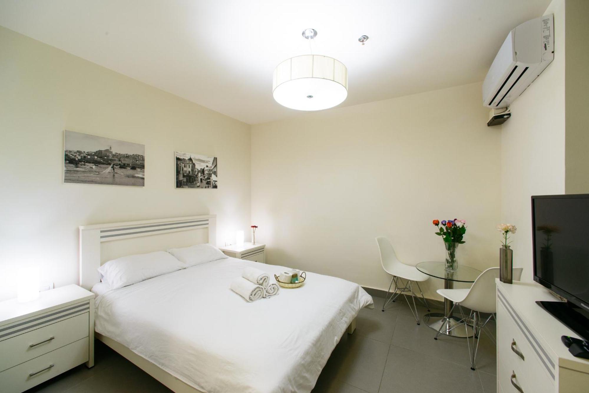Doppelzimmer (ohne Fenster)