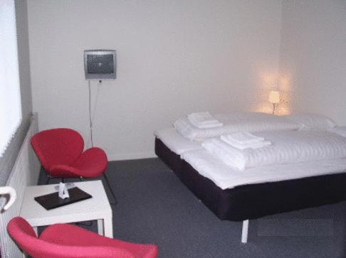 Quarto Familiar Comunicante (2 Adultos e 2 Crianças)