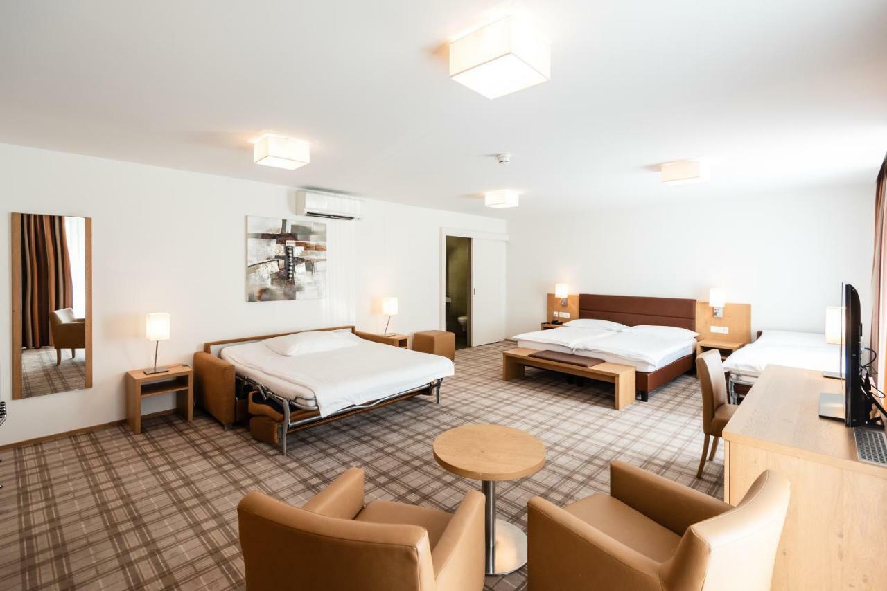 Chambre Familiale