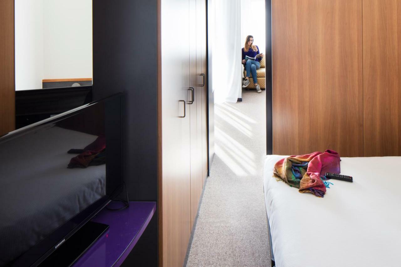 Habitación Triple Estándar con balcón