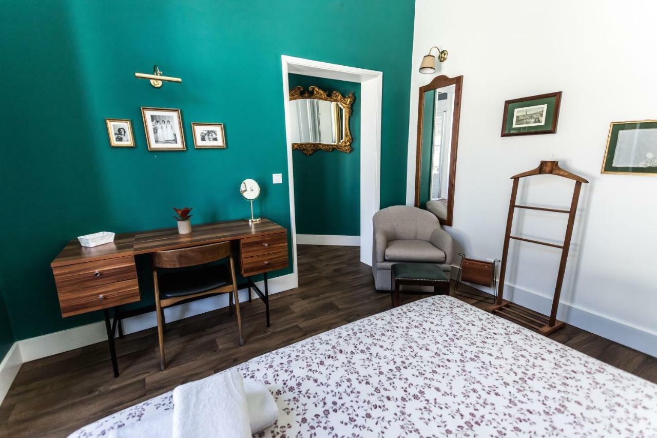 Habitación Doble Superior con balcón y vistas a la ciudad