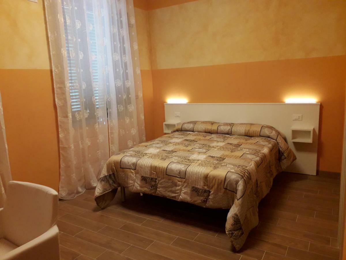 Camera Familiare con Bagno Privato
