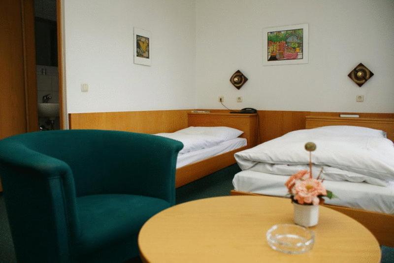 Dreibettzimmer