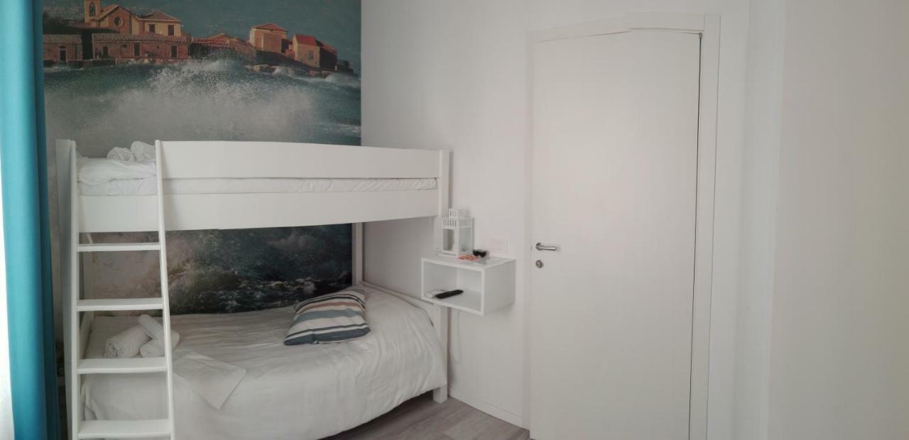 Camera Doppia con Letti Singoli