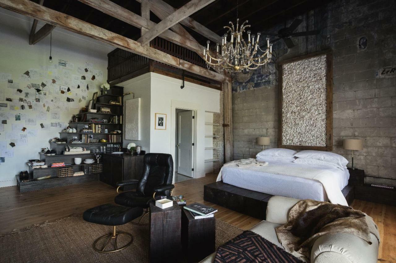 Superior King Suite