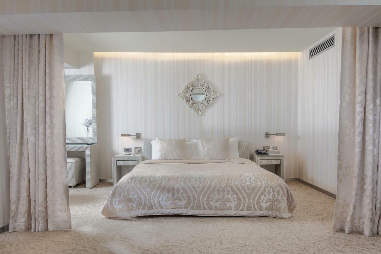 Suite Senior Sky - Vue Frontale sur Mer