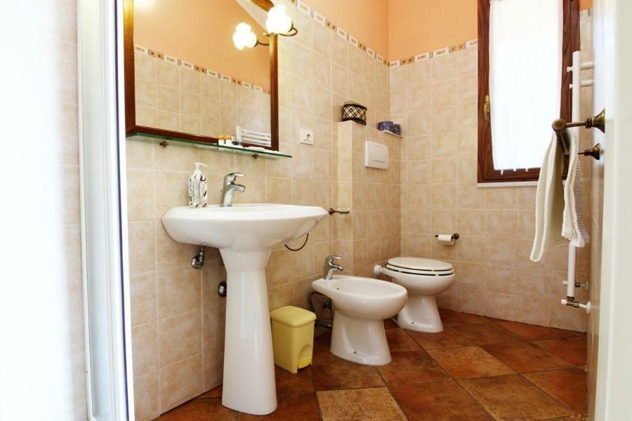 Double Room Private Bathroom,864850229:JPEG