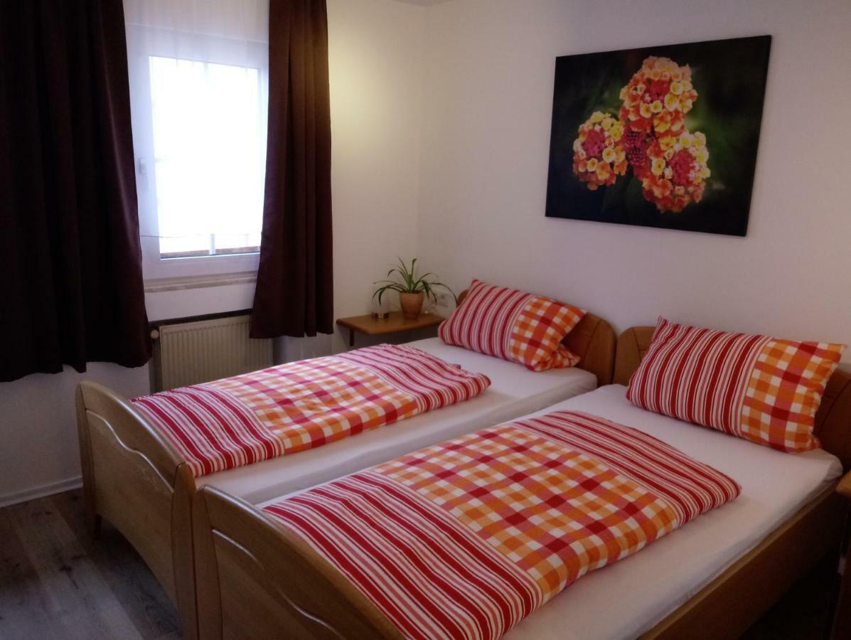Standard Twin Room,874993574:JPEG